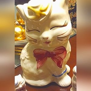 Vintage puss and boots Shawnee cookie jar